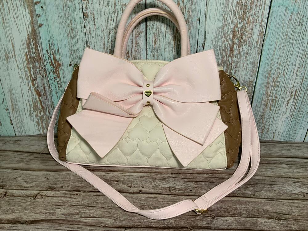 Betsey Johnson Quilted Heart Cream Pink Bow Satchel Handbag Shoulder Bag